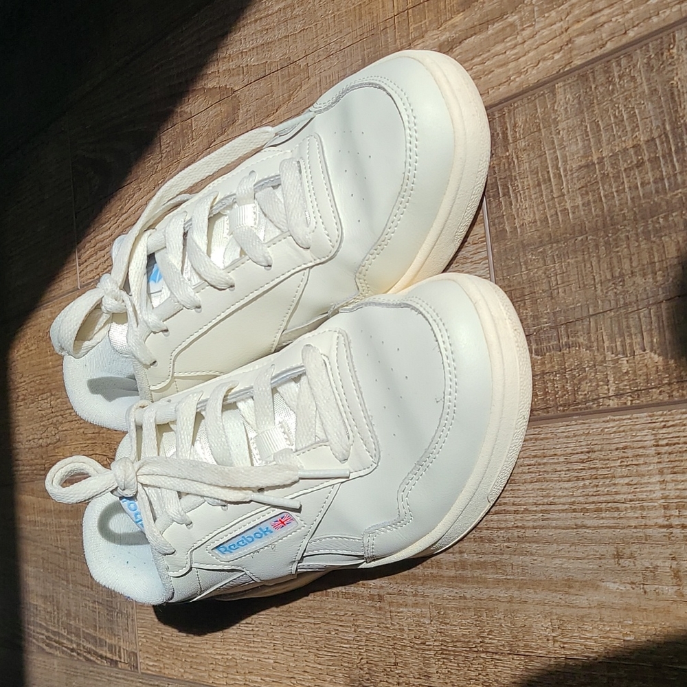 Reebok Women's club c 85